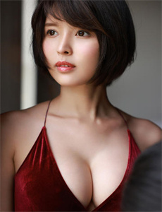 你弄得人家里都是水的,希妮德奥康娜去世