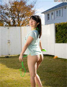 张婉悠拍过的电影/女人奶被捏动态图片