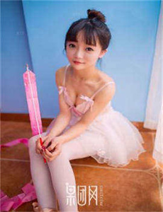 《FREEHDXXXX学生妹-国产精品13p》