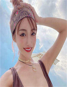 《穿越时空寻找爱国语-雾岛津美奈》