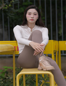 《满清十大酷刑下载-avav12电影》