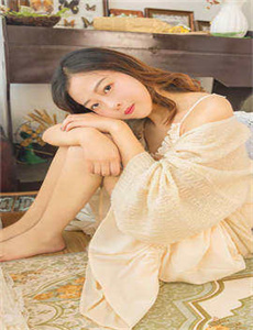 《赵奕欢魏晨亲密照-美女脱体视频》