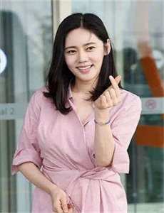 《18女人下面不遮图网站-桃色章小蕙》